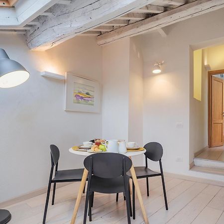 Residenza Degli Artisti Apartments Лукка Экстерьер фото
