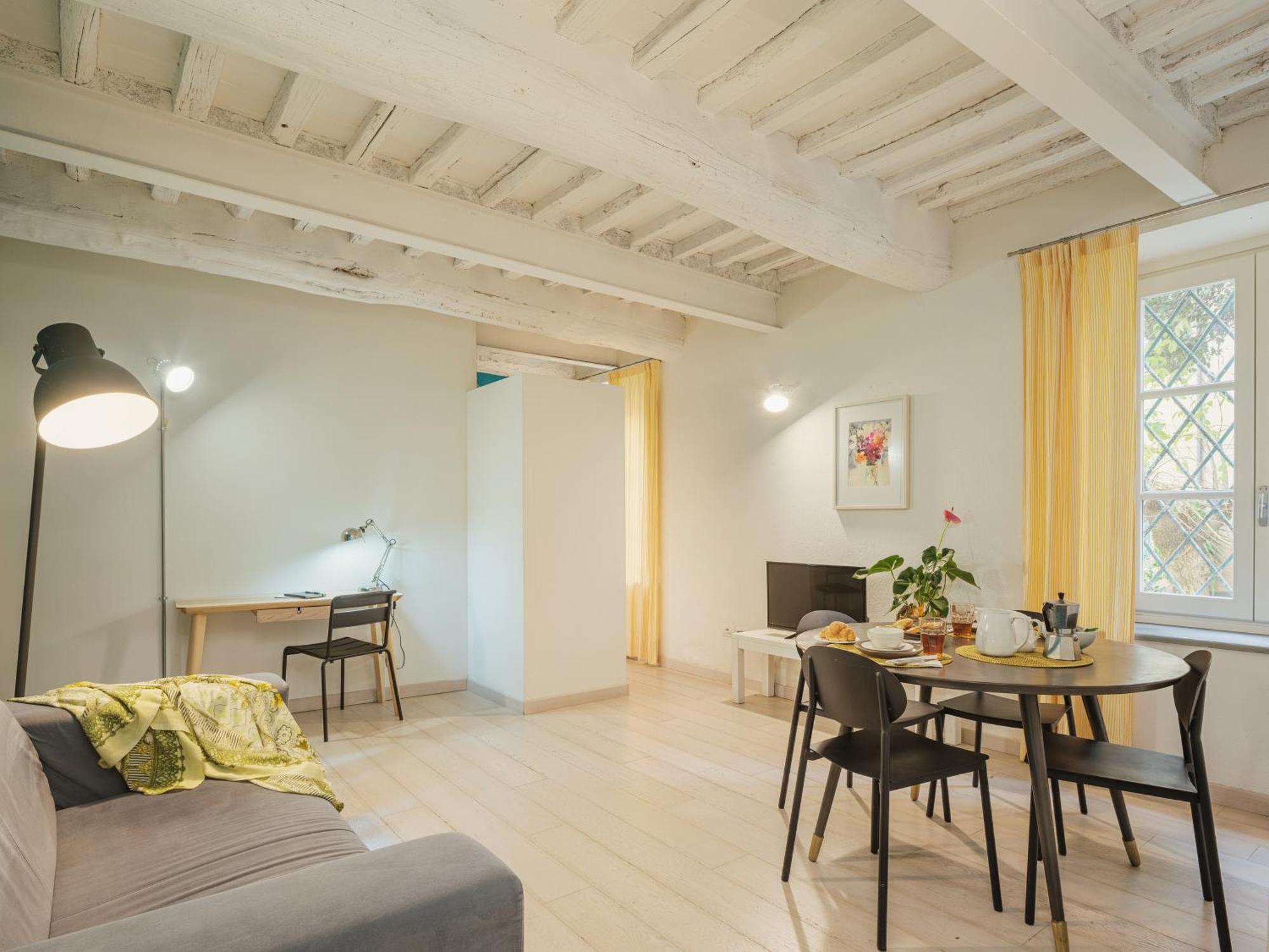 Residenza Degli Artisti Apartments Лукка Экстерьер фото